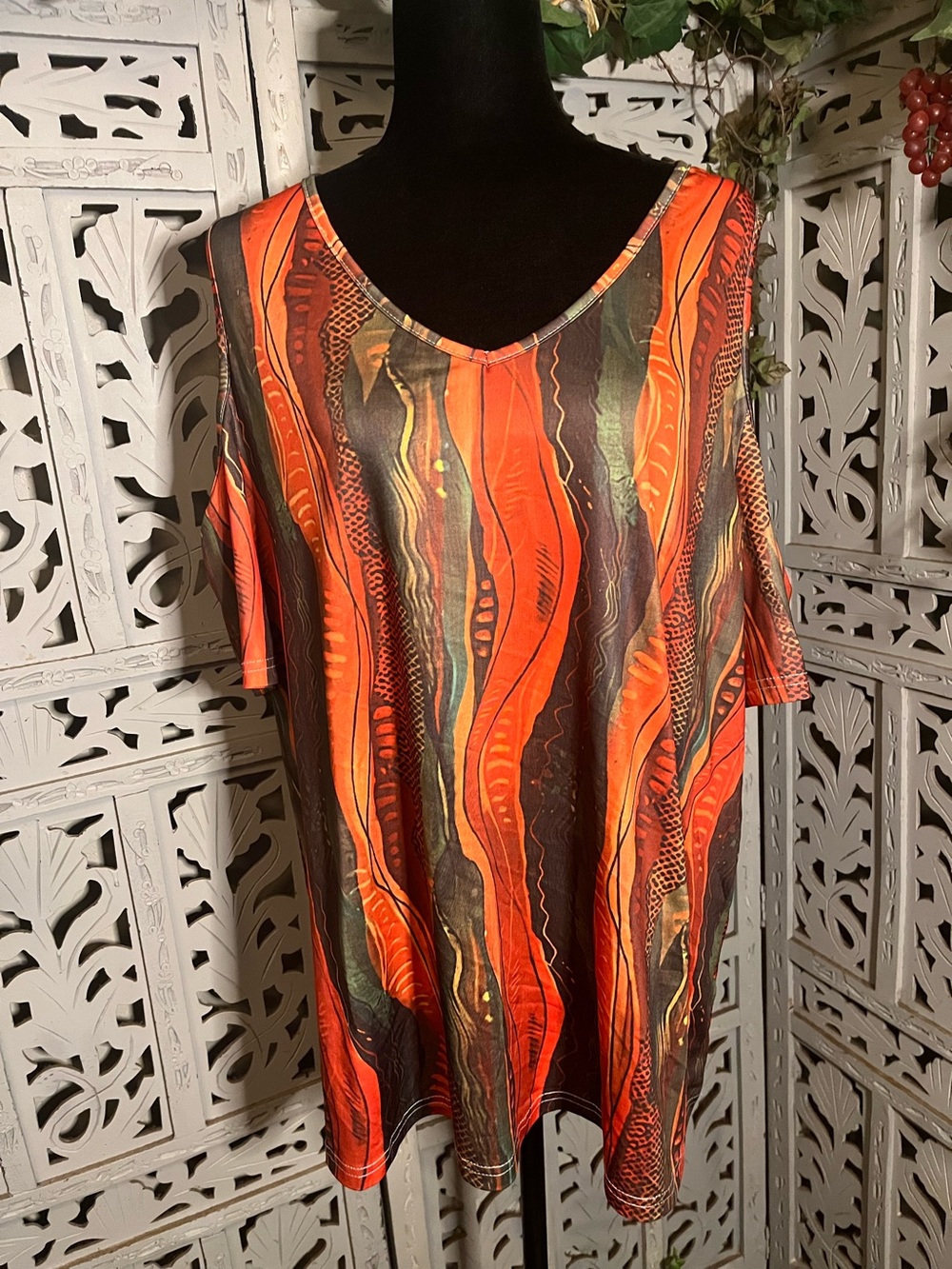 VERY VIBRANT ORANGE & MULTICOLORS RETRO MARBLE PATTERN PRINT PLUS TOP